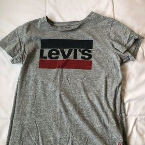 Levi’s T shirt